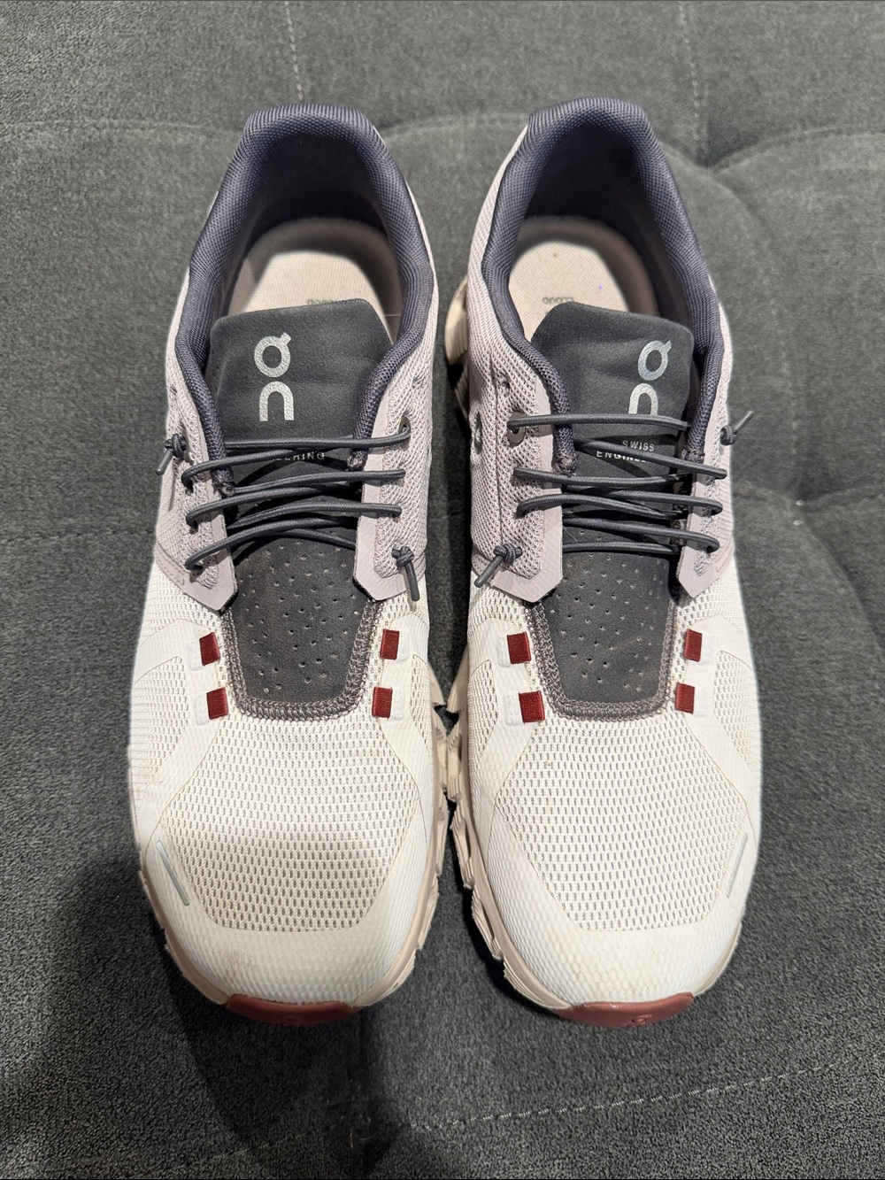 On Running Women’s Cloud Sneakers